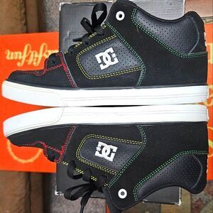 DC RADAR RASTA STITCH MID YOUTH 5.5 USA SNEAKER SKATE SHOE rare find! Pre-loved♡